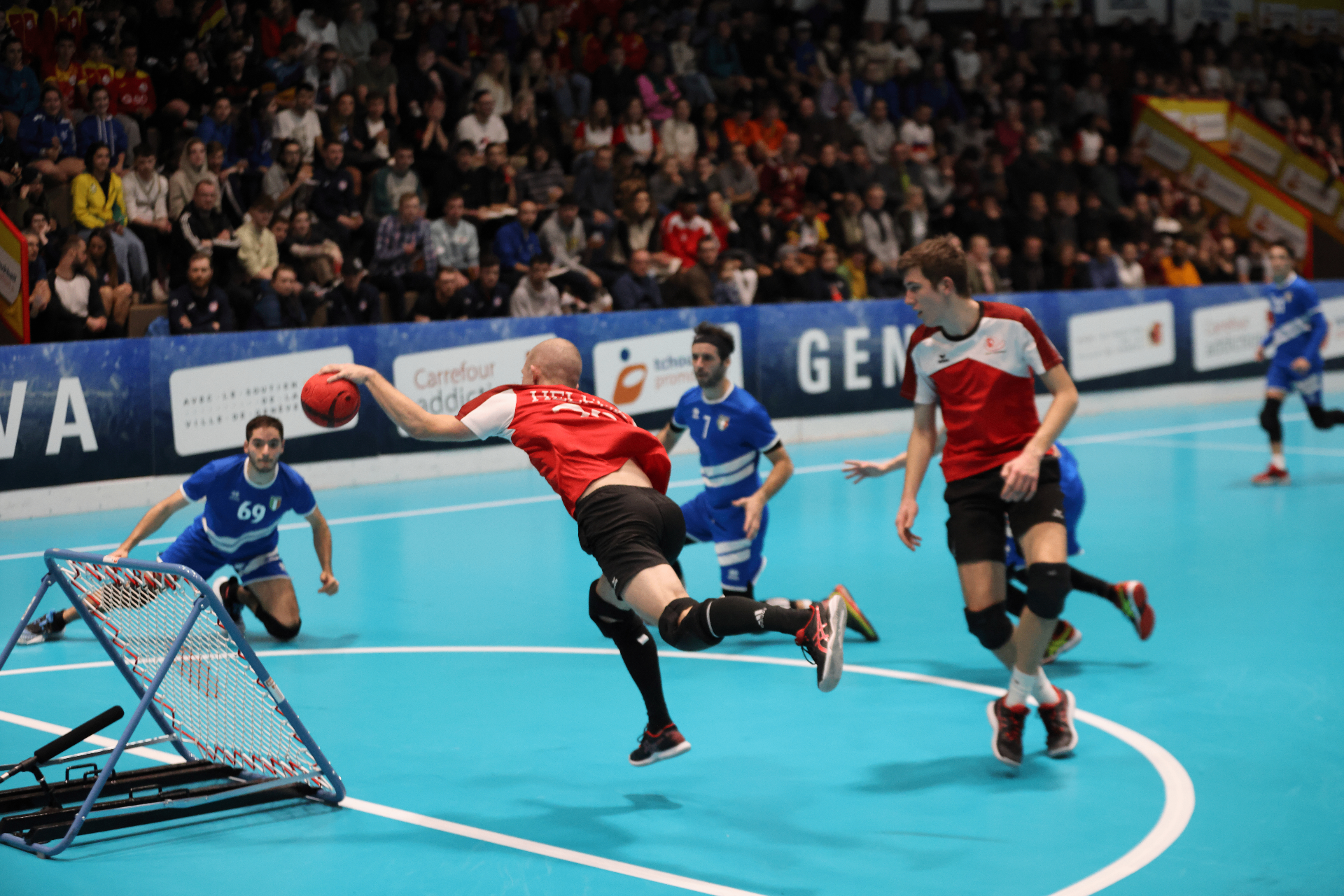 Tchoukball players in action on the court